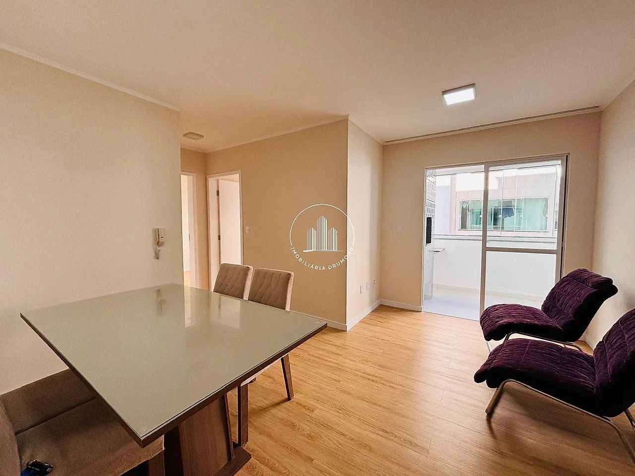 Apartamento em Balneário, Florianópolis. 2 quartos, 59m². Imagem 1 de 22