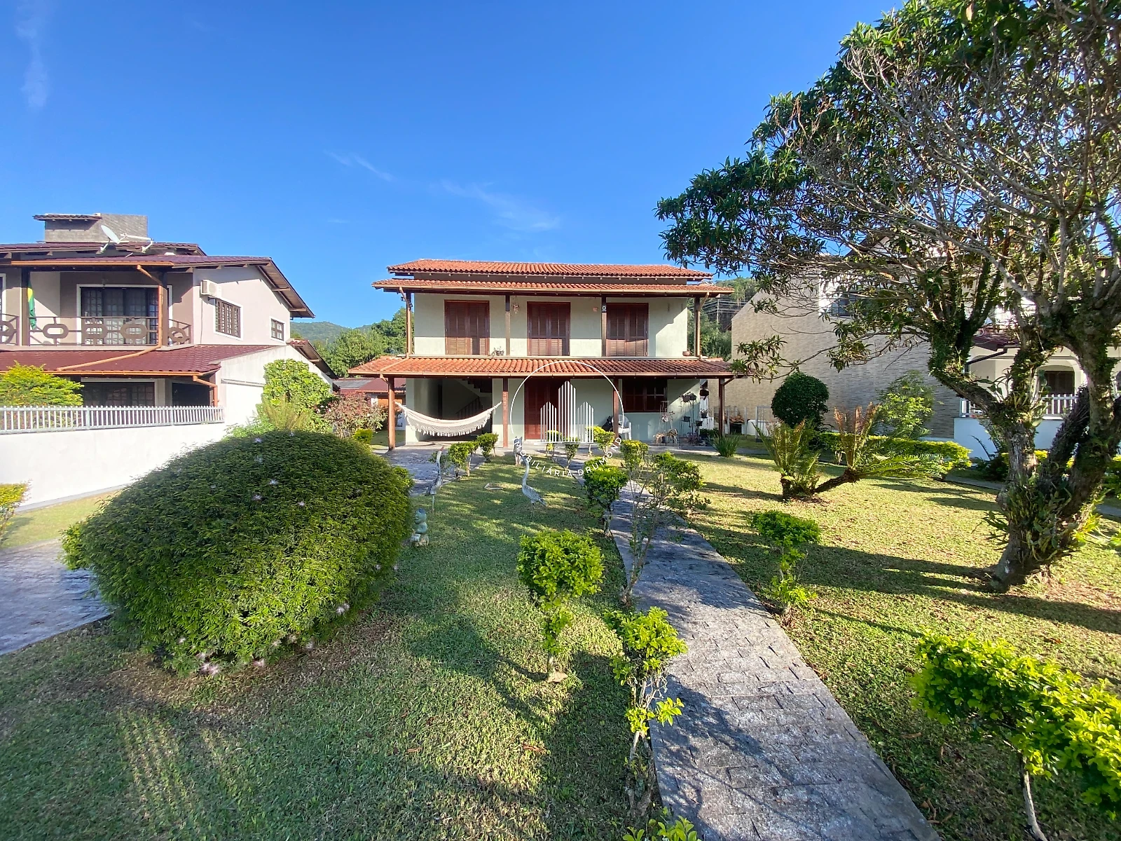 Casa em São Miguel (guaporanga), Biguaçu. 4 quartos, 280m². Imagem 2 de 40