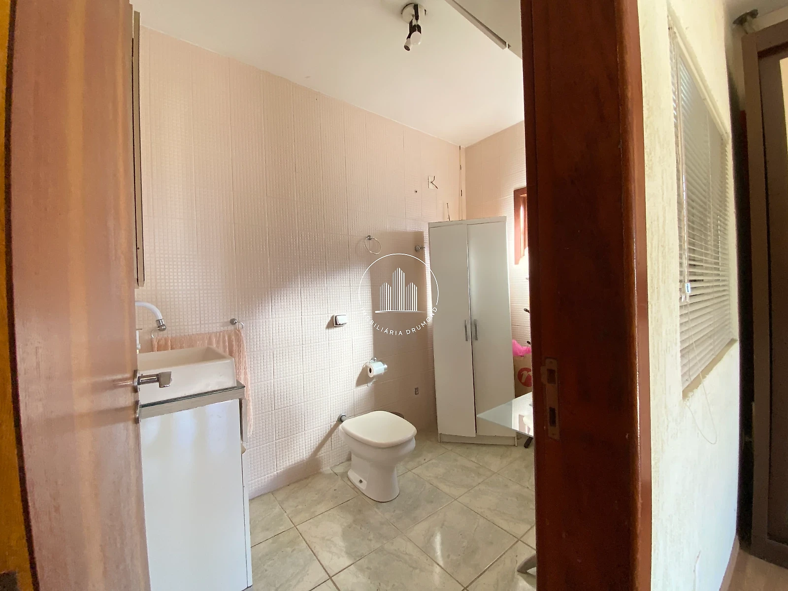 Casa em São Miguel (guaporanga), Biguaçu. 4 quartos, 280m². Imagem 20 de 40