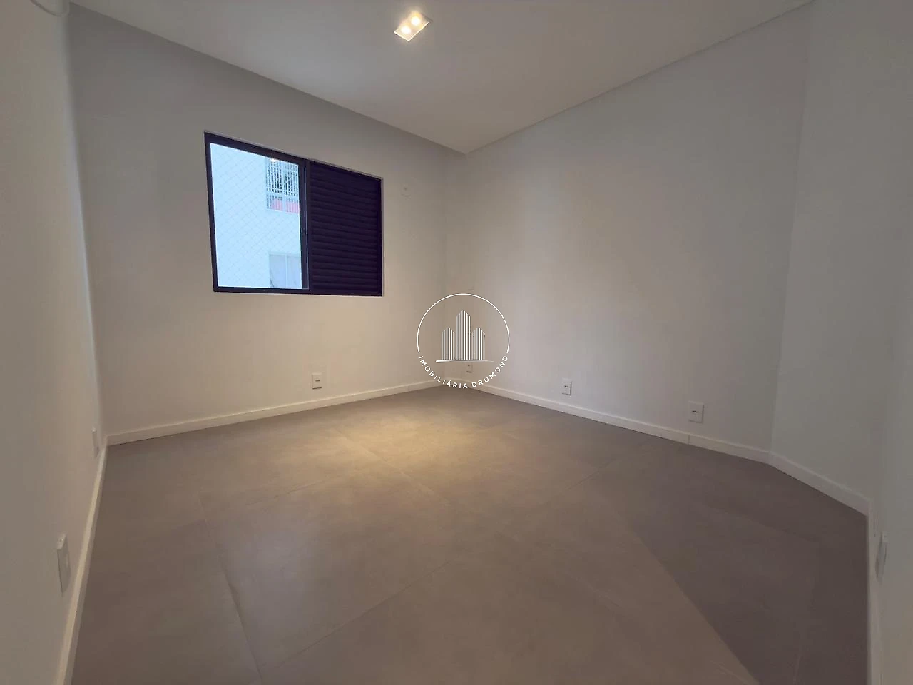 Apartamento em Centro, Florianópolis. 2 quartos, 110m². Imagem 19 de 29