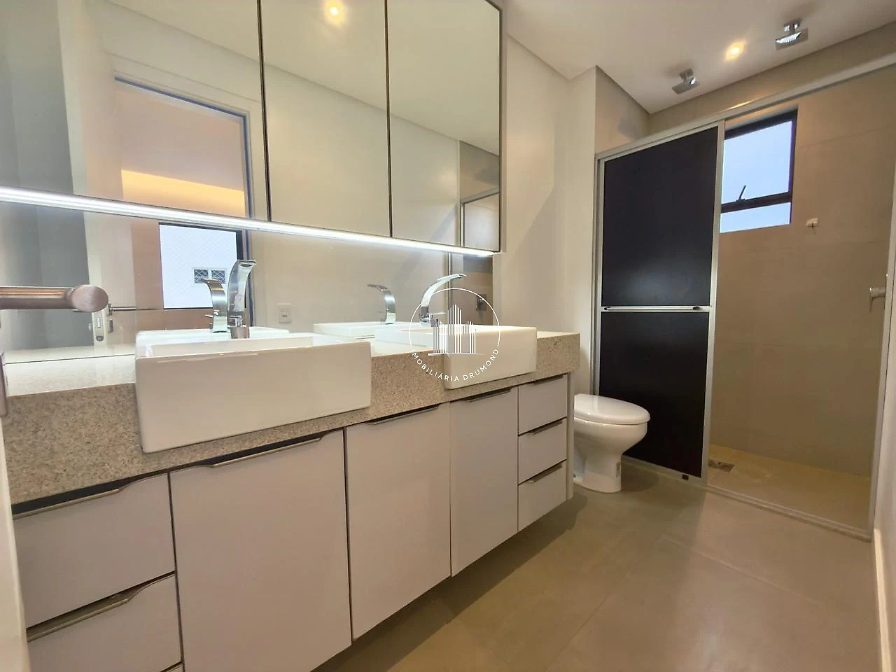 Apartamento em Centro, Florianópolis. 2 quartos, 110m². Imagem 23 de 29