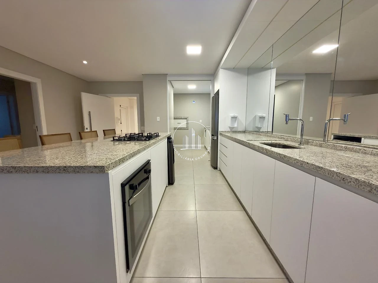 Apartamento em Centro, Florianópolis. 2 quartos, 110m². Imagem 29 de 29