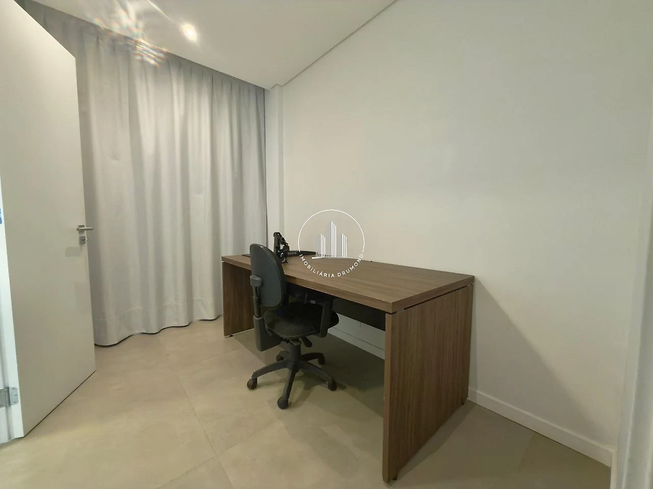Apartamento em Centro, Florianópolis. 2 quartos, 110m². Imagem 6 de 29