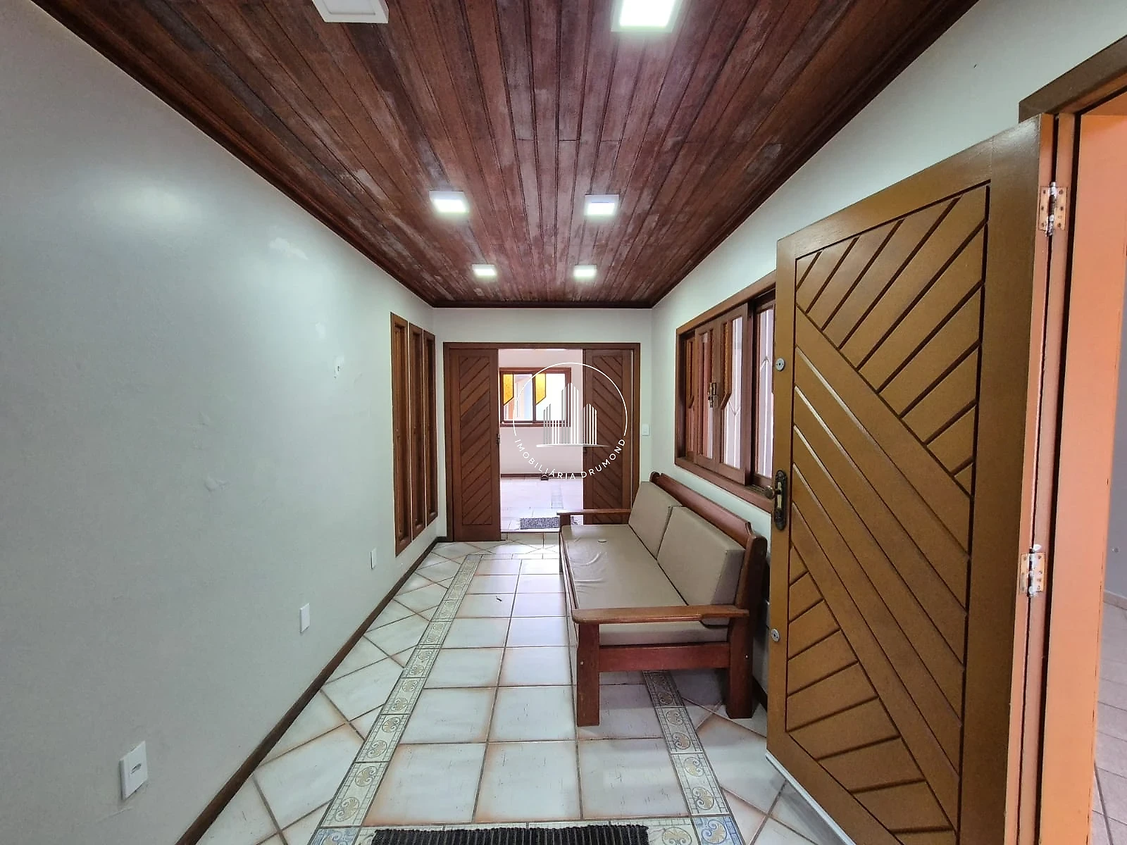Casa em Barreiros, São José. 3 quartos, 275m². Imagem 12 de 43