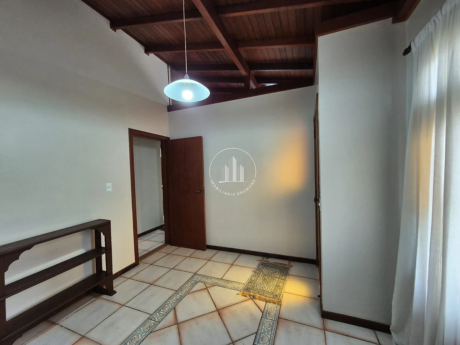 Casa em Barreiros, São José. 3 quartos, 275m². Imagem 8 de 43
