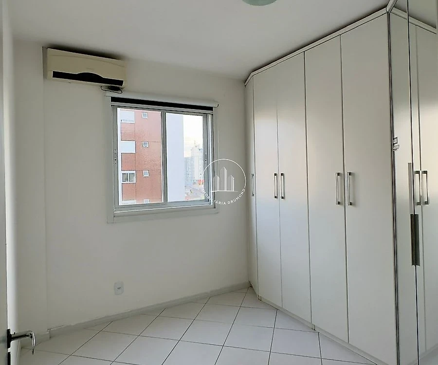 Apartamento em Barreiros, São José. 2 quartos, 67m². Imagem 9 de 21