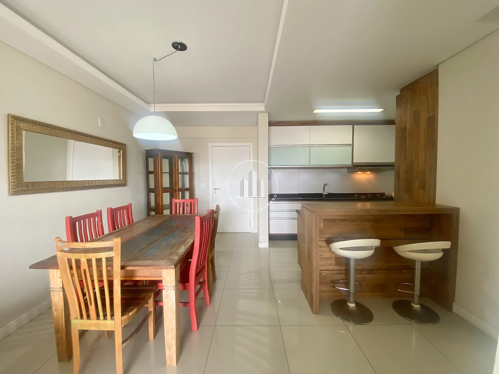 Apartamento em Barreiros, São José. 3 quartos, 94m². Imagem 3 de 39