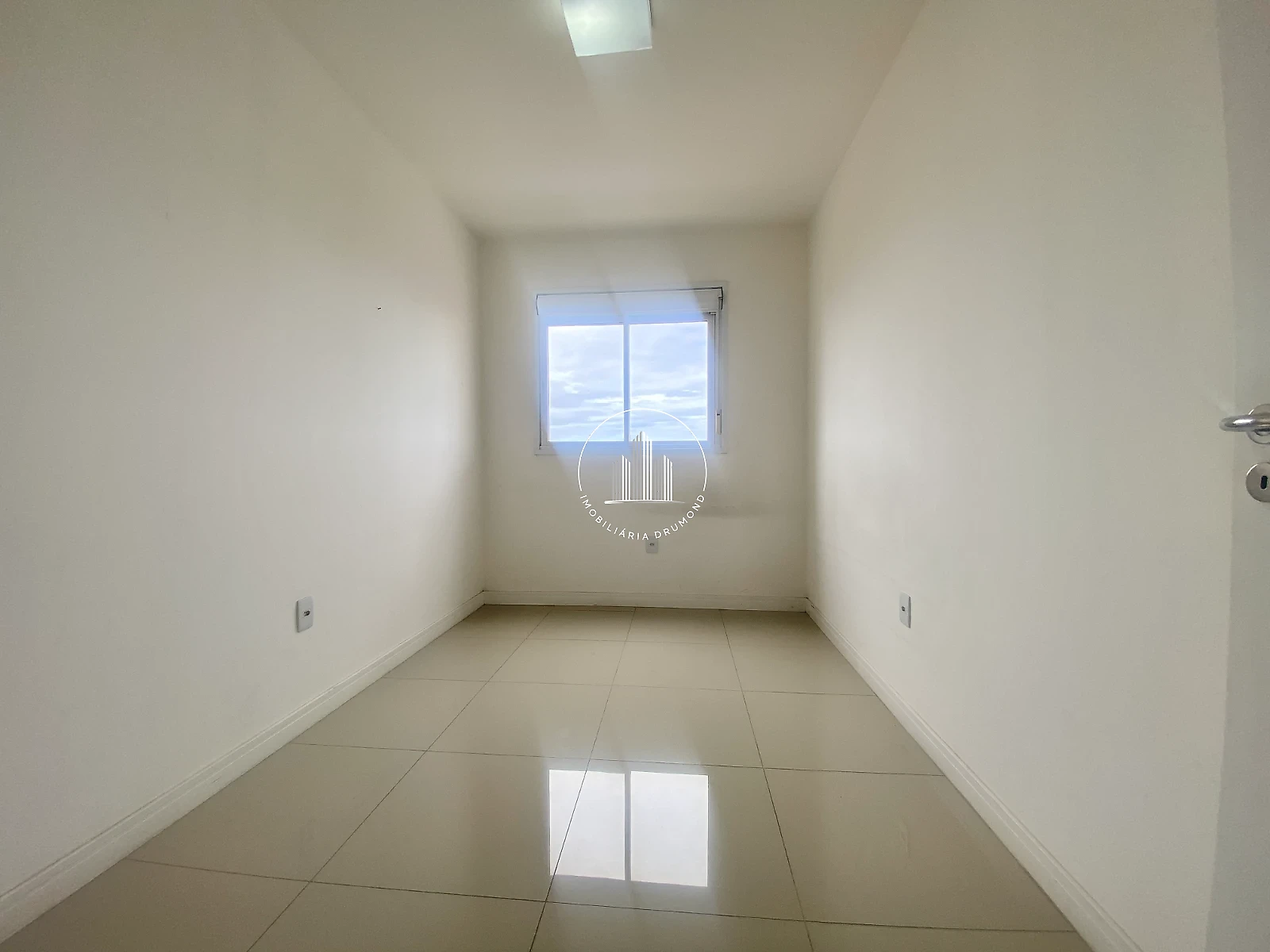 Apartamento em Barreiros, São José. 3 quartos, 94m². Imagem 17 de 39