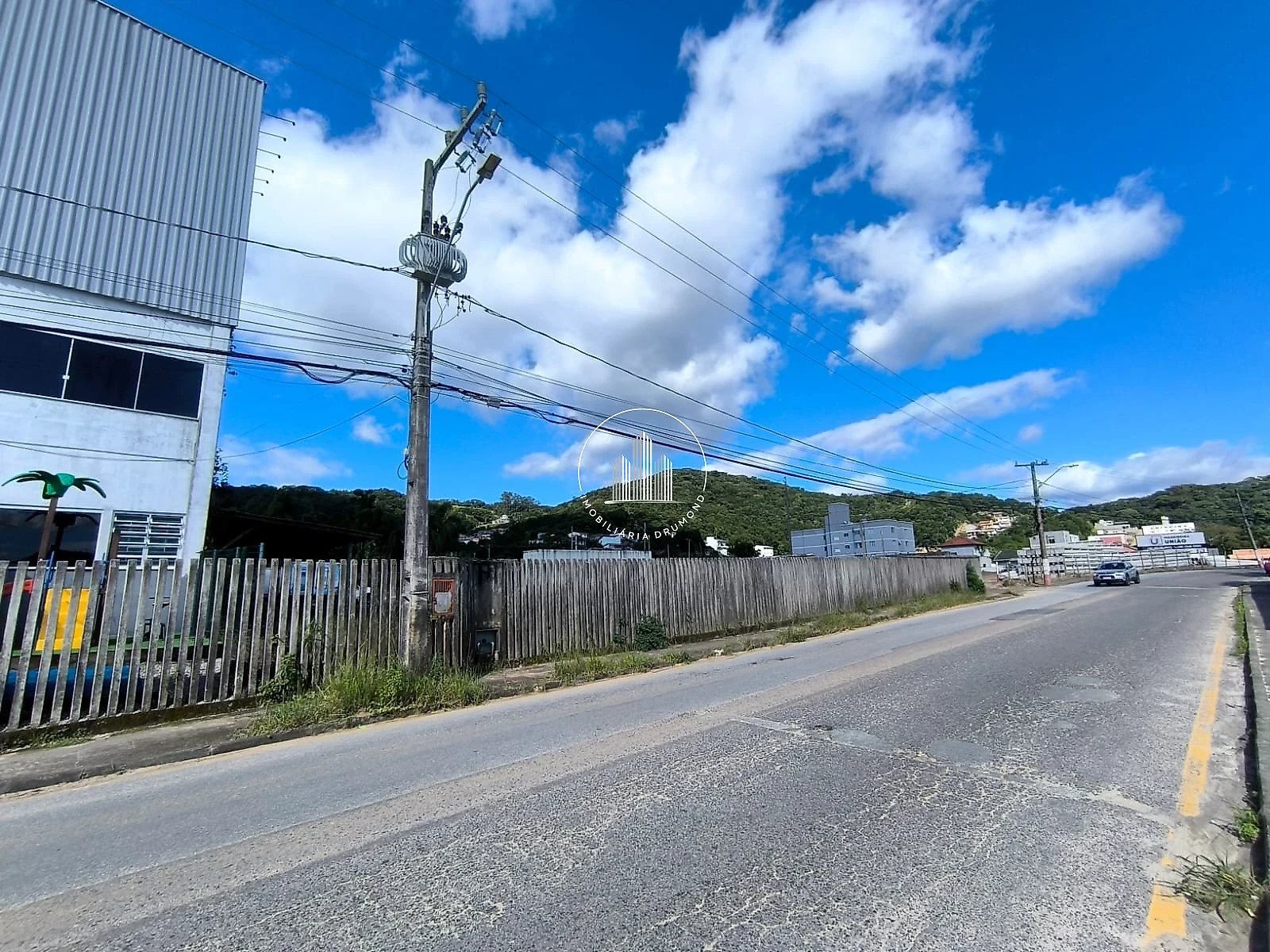 Terreno em Ipiranga, São José. 0 quartos, 0m². Imagem 1 de 10