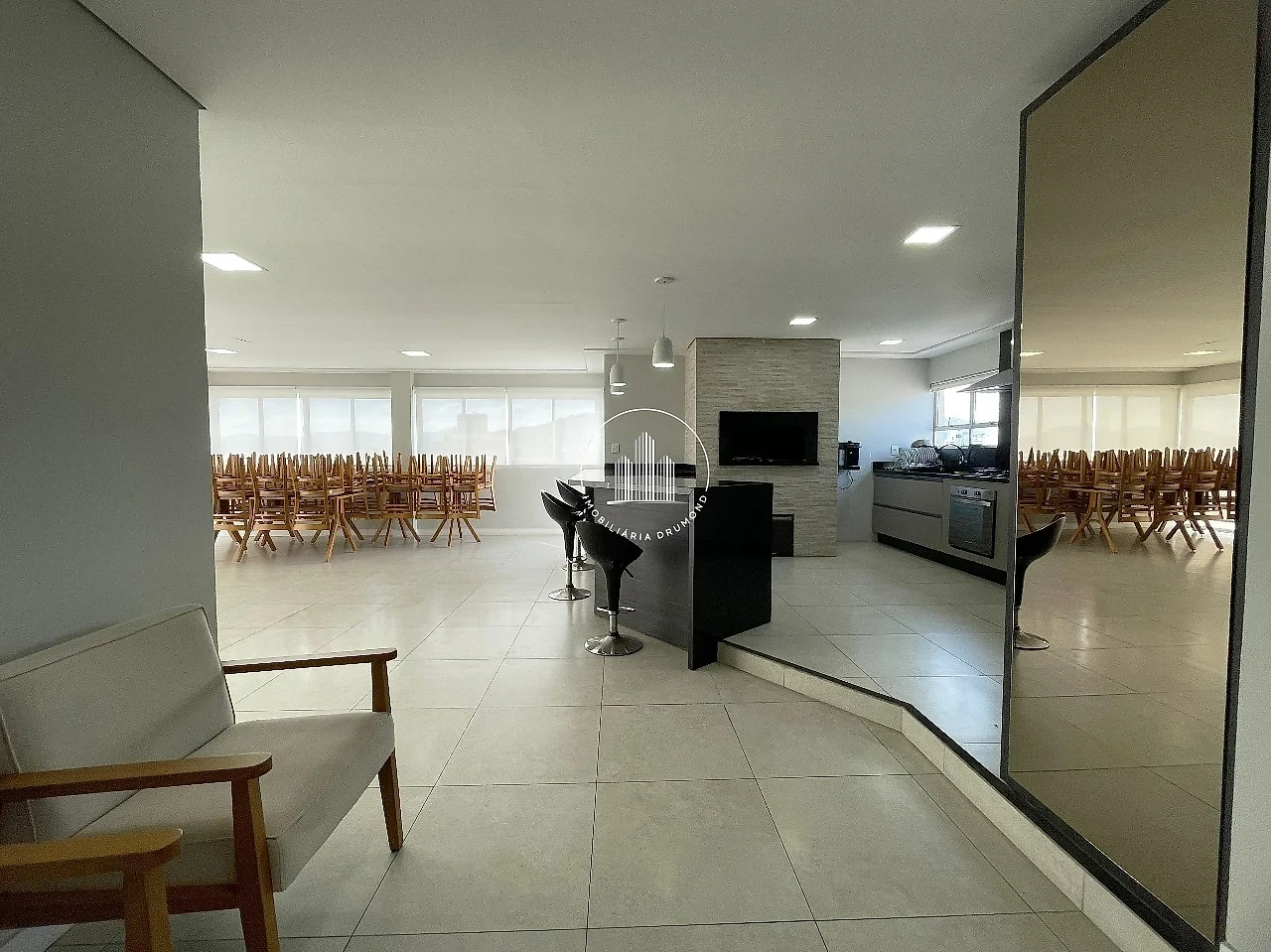 Apartamento em Centro, Florianópolis. 3 quartos, 101m². Imagem 27 de 32