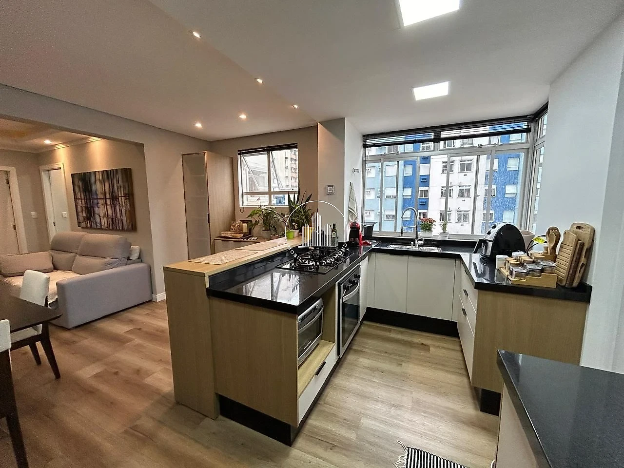 Apartamento em Centro, Florianópolis. 3 quartos, 101m². Imagem 4 de 32