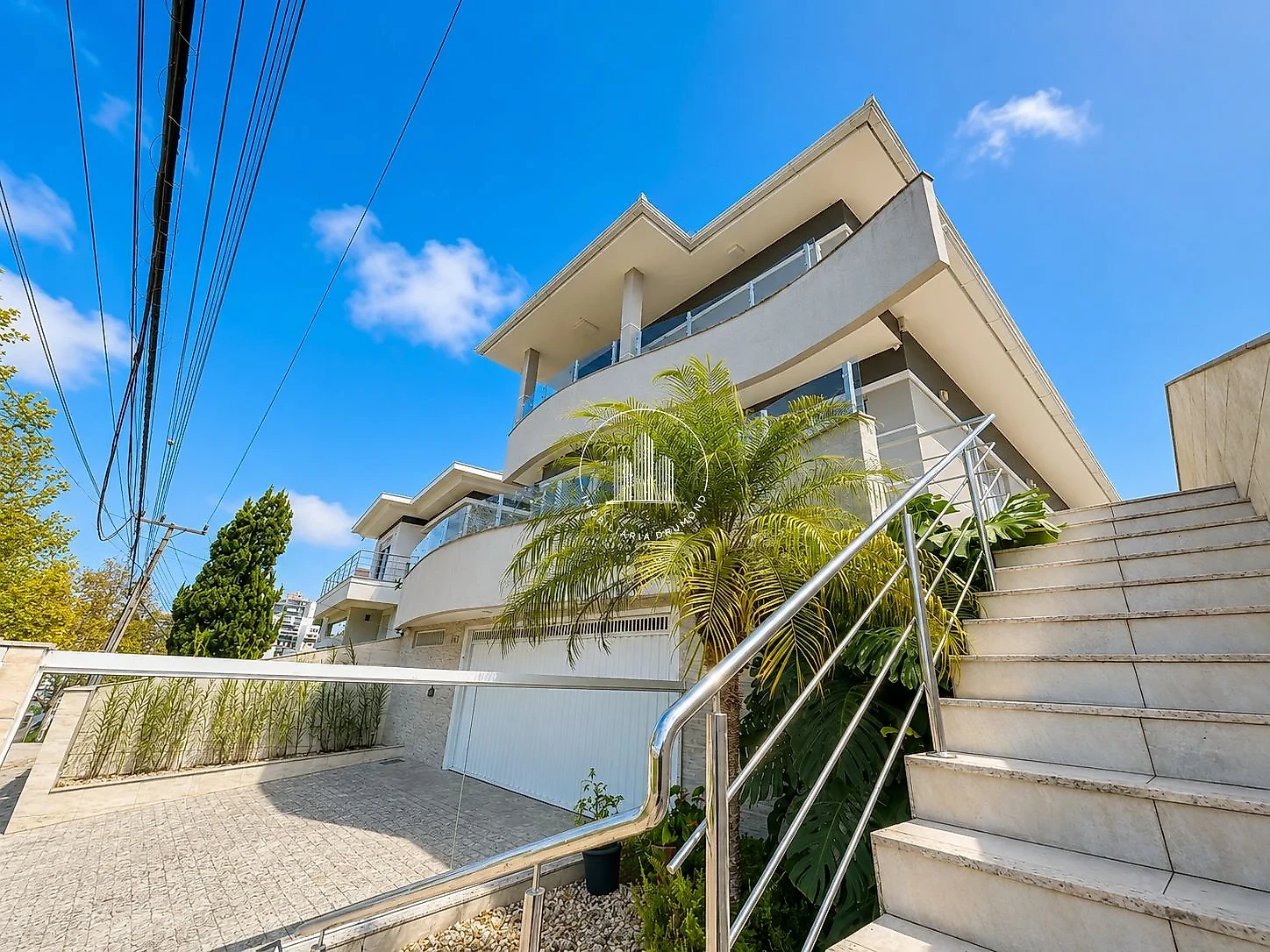 Casa em Pedra Branca, Palhoça. 4 quartos, 306m². Imagem 2 de 21