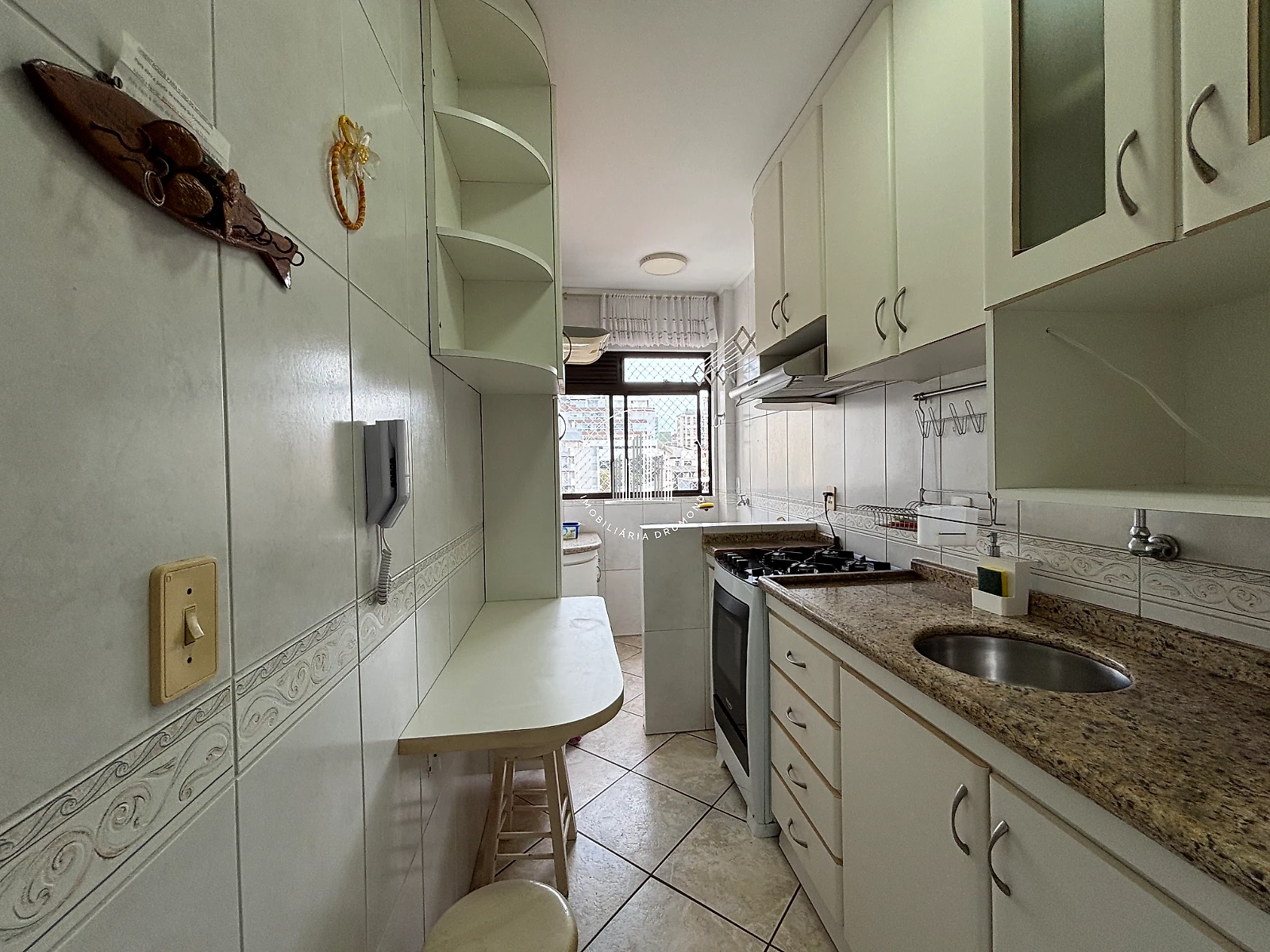 Apartamento em Coqueiros, Florianópolis. 2 quartos, 6383m². Imagem 11 de 39