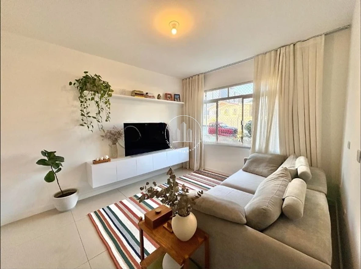 Apartamento em Capoeiras, Florianópolis. 3 quartos, 66m². Imagem 2 de 20