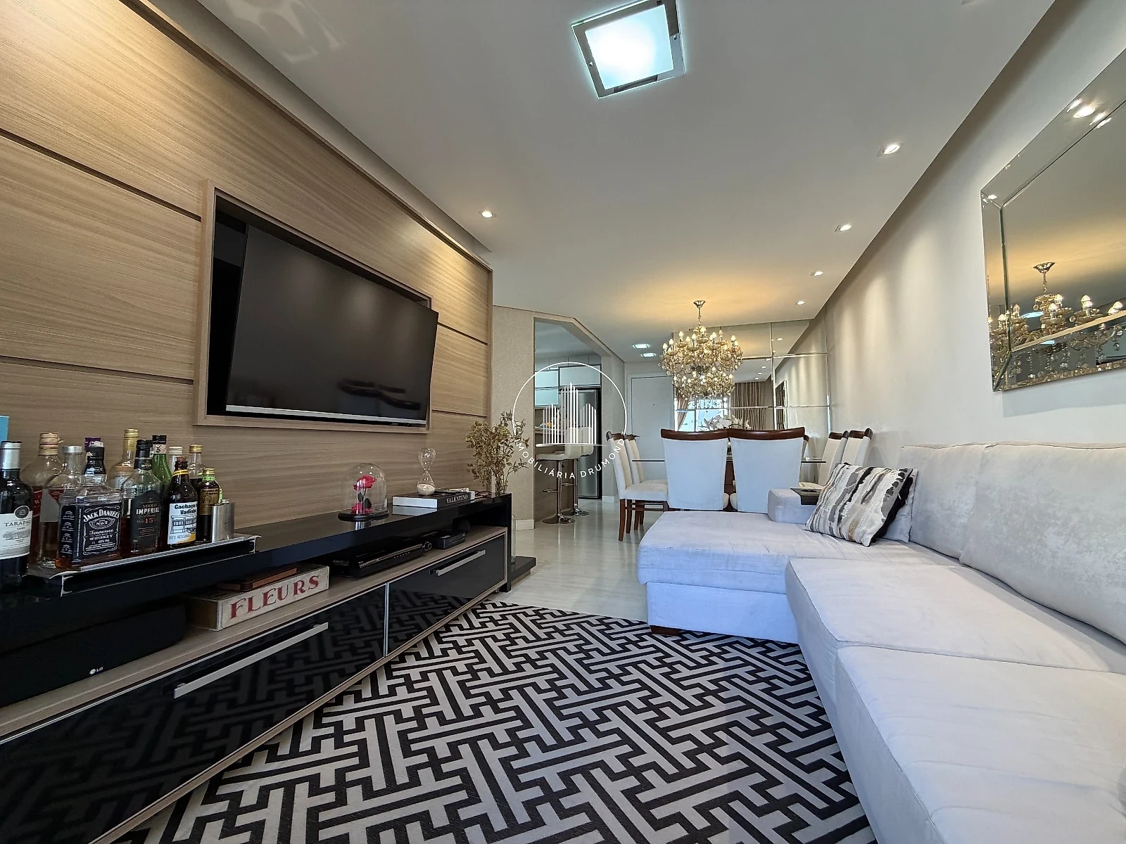 Apartamento em Kobrasol, São José. 3 quartos, 89m². Imagem 1 de 34