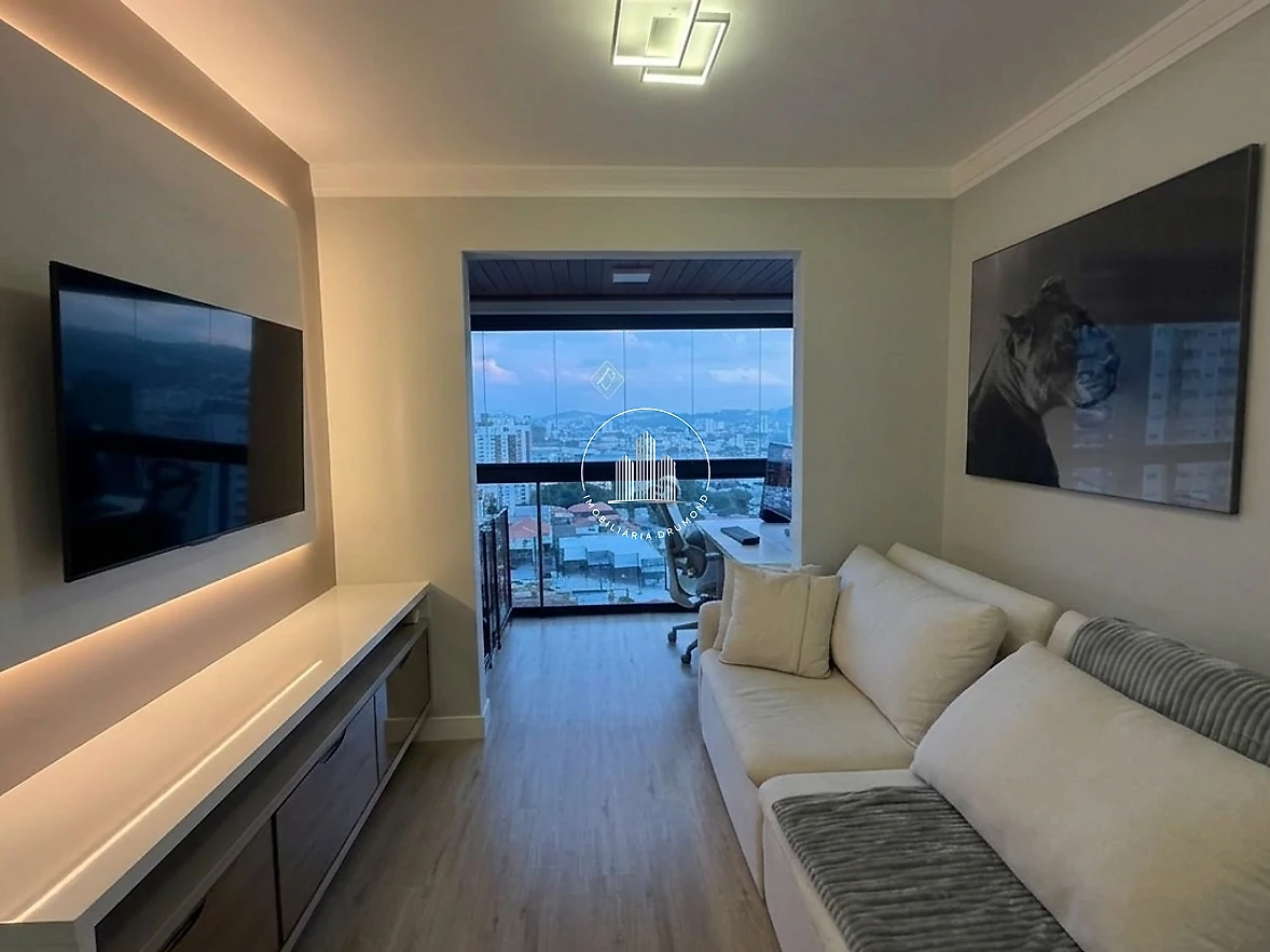 Apartamento em Barreiros, São José. 1 quartos, 66m². Imagem 4 de 31
