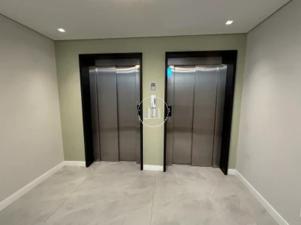 Apartamento em Barreiros, São José. 1 quartos, 66m². Imagem 21 de 31