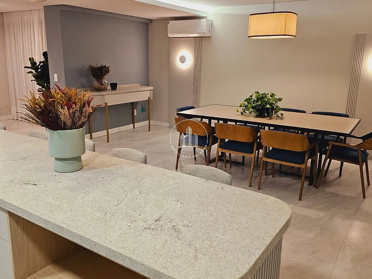 Apartamento em Barreiros, São José. 1 quartos, 66m². Imagem 28 de 31