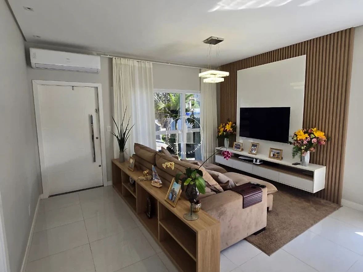 Casa em Pedra Branca, Palhoça. 3 quartos, 175m². Imagem 9 de 25