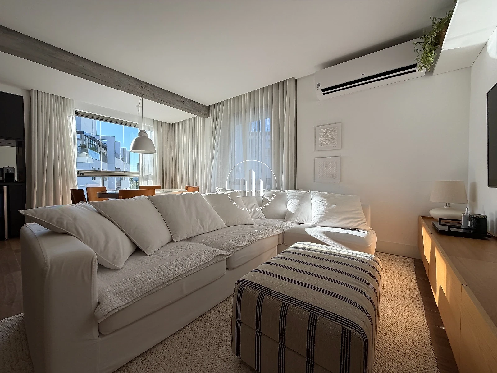 Apartamento em Córrego Grande, Florianópolis. 3 quartos, 116m². Imagem 3 de 39