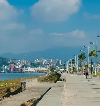 Imóveis em Barreiros
