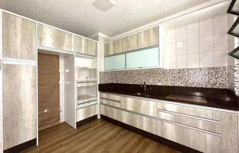 Apartamento em Coqueiros, Florianópolis