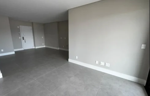 Apartamento em Kobrasol, São José
