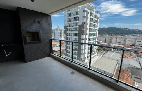 Apartamento em Kobrasol, São José