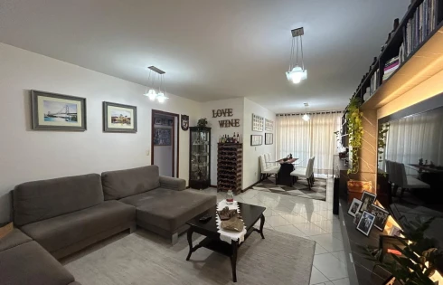 Apartamento em Kobrasol, São José