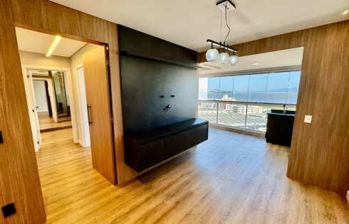 Apartamento em Praia Comprida, São José