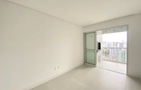 Apartamento em Kobrasol, São José