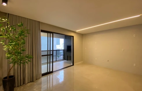 Apartamento em Kobrasol, São José