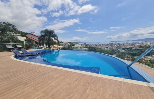 Casa em Bosque das Mansões, São José