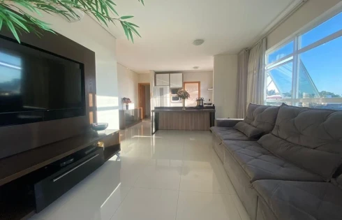 Apartamento em Agronômica, Florianópolis