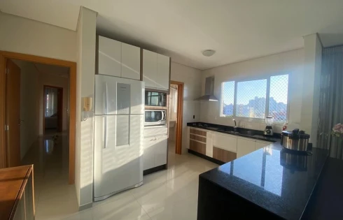 Apartamento em Agronômica, Florianópolis