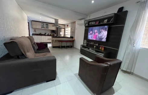 Casa em Flor de Napolis, São José