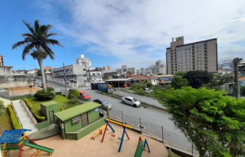 Apartamento em Barreiros, São José