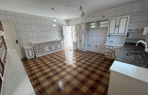 Casa em Ponta de Baixo, São José
