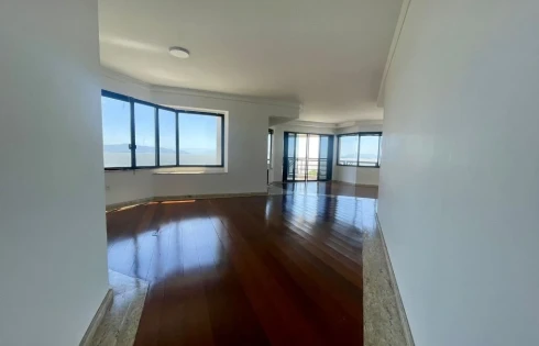 Apartamento em Beira Mar, Florianópolis