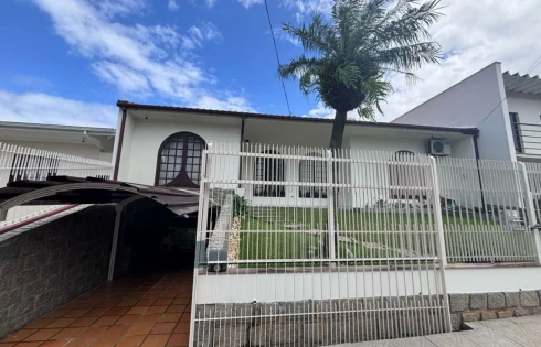 Casa em Barreiros, São José