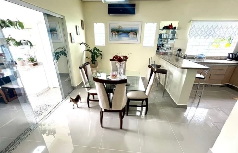 Casa em Ponta de Baixo, São José