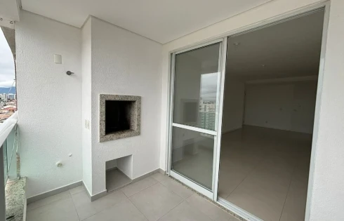 Apartamento em Barreiros, São José