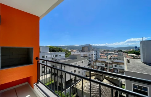 Apartamento em Serraria, São José