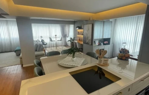 Apartamento em Serraria, São José