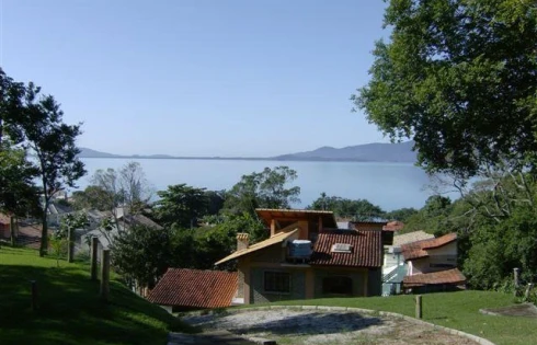 Terreno com 0 quartos em Ponta de Baixo, São José