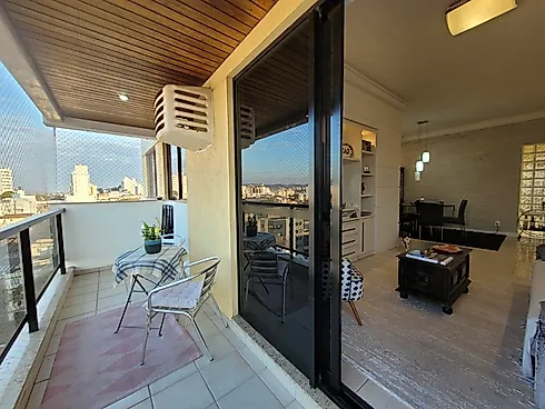 Apartamento em Coloninha, Florianópolis