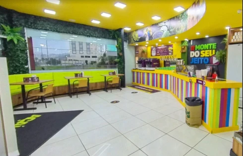 Loja térrea em Praia Comprida, São José