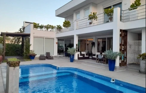 Casa com 4 quartos em Jurerê Internacional, Florianópolis