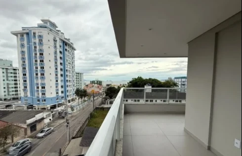 Apartamento em Barreiros, São José