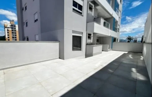 Apartamento em Barreiros, São José
